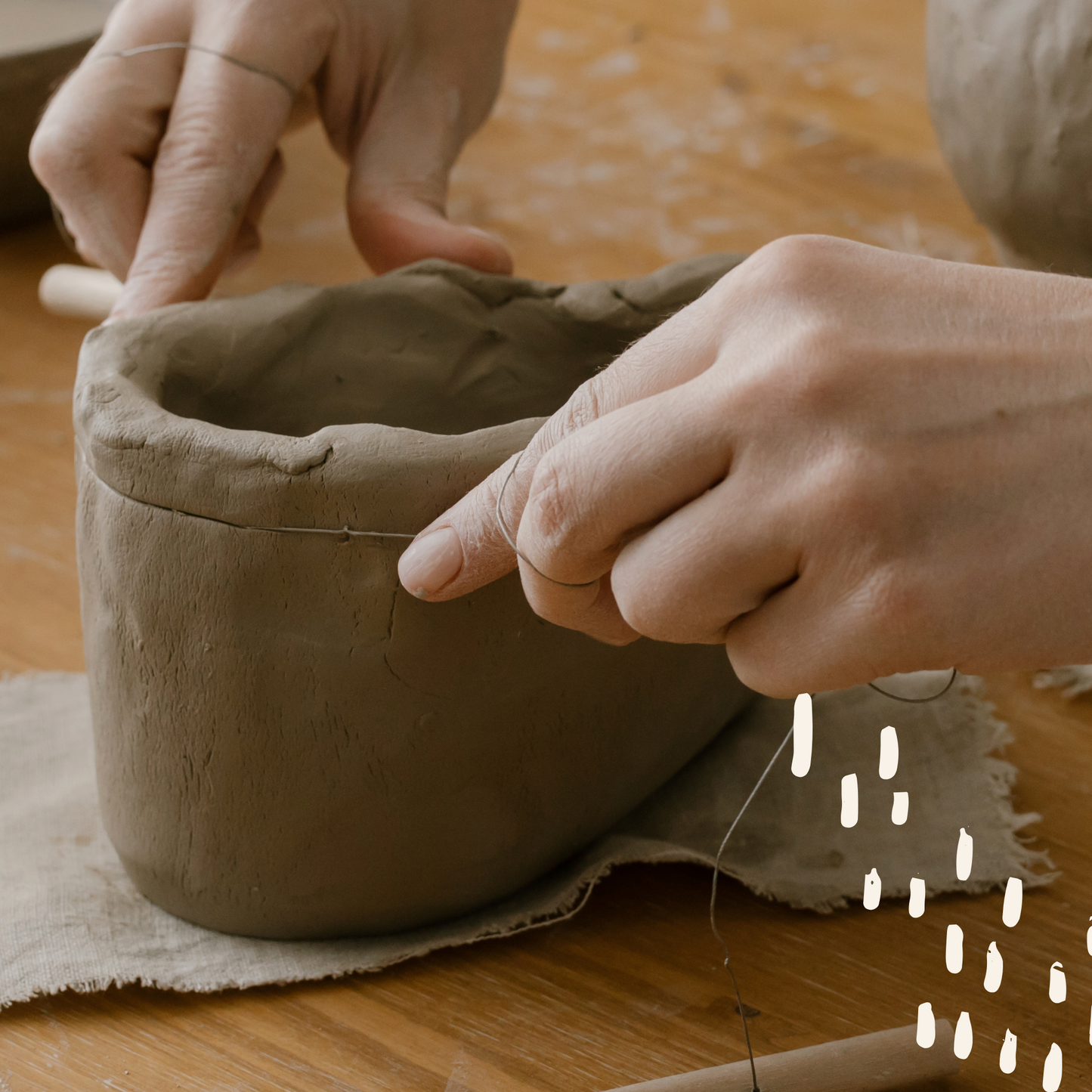 ✨ Handbuilding – Kreativer Keramik-Abend in der Kneterei | 17. Dezember 2025